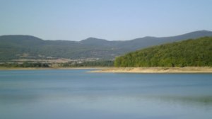 Сигнал Украине: в Крыму найдены большие запасы пресных вод ( В крымских горах обнаружены крупные запасы подземных пресных вод. Речь идет о двух высокотемпературных очагах)