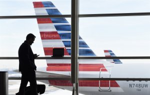 Американцы подали иск против American Airlines за расовую дискриминацию