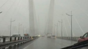 Во Владивостоке из-за ливня затопило улицы и сошел сель