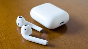Как узнать заряд AirPods?