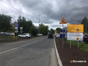 На улице Свердлова в Нижнем Тагиле по нацпроекту уложили тактильную плитку для инвалидов и сделали новый переход