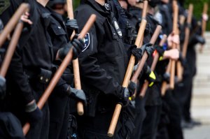 Полиция Сиэтла начала жесткую зачистку зоны протеста