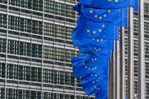 Европа отказалась пойти на попятную в торговом споре с США