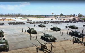 На вооружении Ливийской национальной армии появились загадочные советские танки Т-62 – они абсолютно новые (видео)