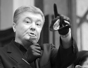 На Украине разгорелся скандал из-за поздравлений Порошенко в адрес России