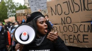 Интеллигенция Запада разжигает ненависть против белых