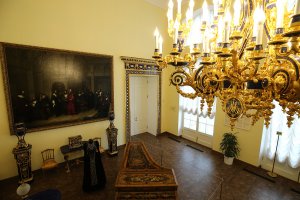 Реставраторы нашли подлинную скульптуру атланта времен Растрелли в Царскосельском музее