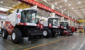 Русская машина. Российский комбайн покоряет литовских фермеров