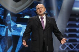 Мишустин: коронавирус может помешать победить бедность в России