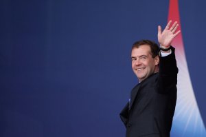А чтобы не забыть Димона ! Интервью Дмитрия Медведева: о работе, поправках, мигрантах и Путине .
