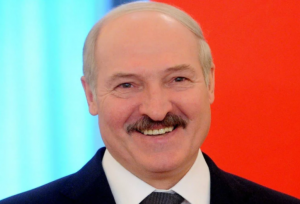 Лукашенко ежедневно оскорбляет Россию ради её же блага – эксперт. Лукашенко заявил, что ни за какие деньги не станет объединяться с Россией