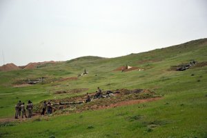 На границе Армении и Азербайджана начались военные бои !