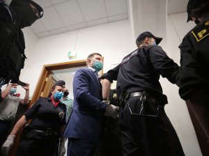 Российская власть угодила в хабаровскую ловушку. Почему о бандитском прошлом Фургала заговорили только сейчас