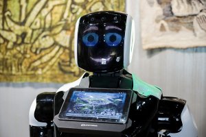 В Тульском музее начал работать отечественный робот-экскурсовод