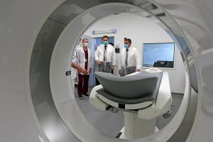 Глава Минздрава назвал сроки регистрации вакцины от коронавируса
