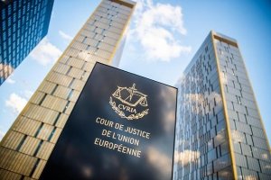 Европа запрещает хранить в США данные своих граждан