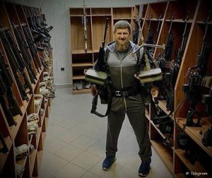 "Помпео, мы принимаем бой! Дальше будет интереснее!"  (Кадыров отреагировал на попадание в черный список в США)