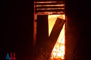 Обстрел Горловки — повреждена магистраль СДД, в Зайцево горят дома