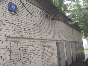 Офис новой партии Путина разместился в трансформаторной будке