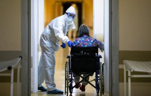 [26.07/COVID-19] В России проведено >27,1 млн. тестов (+239 тыс. в сутки), выявлено 818 120 заболевших (+5 635 (0,694%)), выздоровело 603 329 человек (+3 079), 13 354 скончалось (+85)