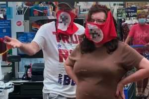 https://lenta.ru/news/2020/07/28/swastikas/