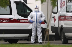 [27.07/COVID-19] В России проведено >27,3 млн. тестов (+185 тыс. в сутки), выявлено 823 515 заболевших (+5 395 (0,659%)), выздоровело 612 217 человек (+8 888), 13 504 скончалось (+150)