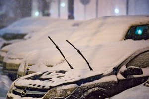 Жителей российского города заставили платить за снег и дождь