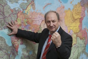 Валерий Рашкин: «Убрали графу "национальность" из паспорта — началась война в Чечне»