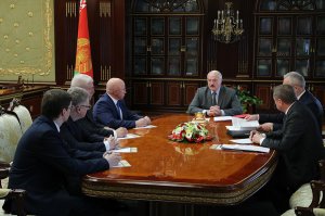 Лукашенко захотел поднять свои рейтинги, превратив ЧВОК «МАР» в общественную угрозу