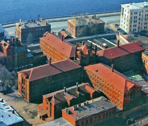 В Петербурге суд арестовал подозреваемого во взяточничестве депутата