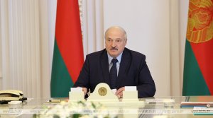 Лукашенко поручил пригласить генпрокуроров России и Украины для разбирательства с задержанными боевиками