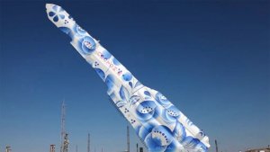 Рогозин предложил расписывать российские ракеты под гжель и хохлому