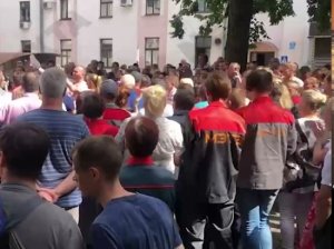 В Белоруссии предприятия начали выходить на забастовку