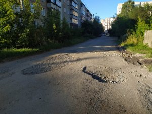В Кирове дети с улицы Энтузиастов пойдут в школу по проезжей части