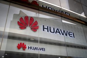 Трамп временно разрешил Huawei