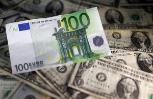 Отказ России и КНР от доллара запускает цепную реакцию в ЕС
