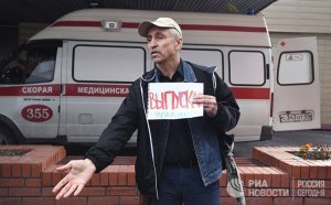 Foreign Policy (США) : почему Путин может надеяться, что Навальный переживет отравление .