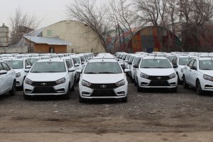 Правительство разом заказало у АвтоВАЗа 15 тысяч машин