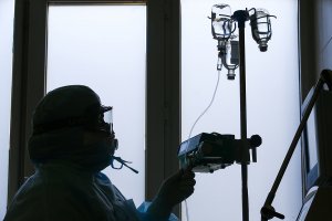 Первая серия российской вакцины от коронавируса выйдет уже в октябре
