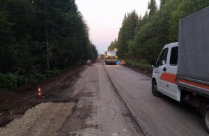 В Кирове начали устранять нарушения при ремонте дороги до деревни Кудино