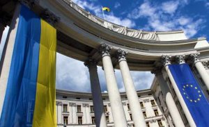 МИД Украины: Санкции против Минска введём, когда прикажут западные хозяева