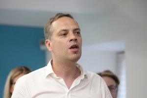 Оскорбления Милова в адрес Рошаля грозят ему и каналу «Навальный Live» полумиллионным штрафом