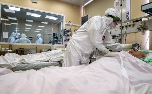 Российские ученые нашли новый способ лечения тяжелых больных с COVID-19
