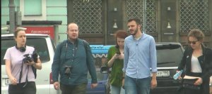Кураторы Навального в панике: блогер заговорил и очень опасен
