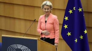 Глава ЕК предложила поменять систему голосования по санкциям