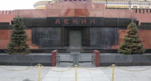 Известный американский художник намеревается выкупить у России тело Ленина