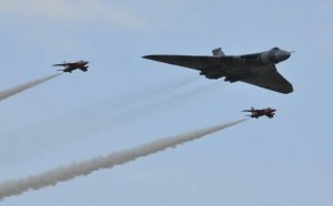 Times: Авиация и флот Британии активизировались у границ России