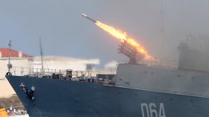 Российские корабли заблокировали суда НАТО в Черном море