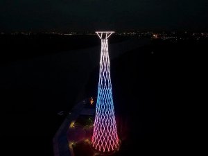 «Россети» завершили реконструкцию Шуховской башни на Оке    (Уникальная конструкция отнесена к объектам культурного наследия федерального значения)