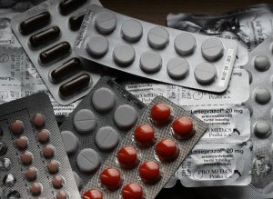 Препараты от коронавируса в России внесут в список жизненно важных  .